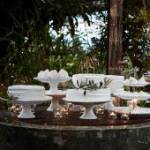 Блюдо на ножке PEARL White, 34 , х34 , х13  ,  см.,  Costa Nova, PEP334-WHI